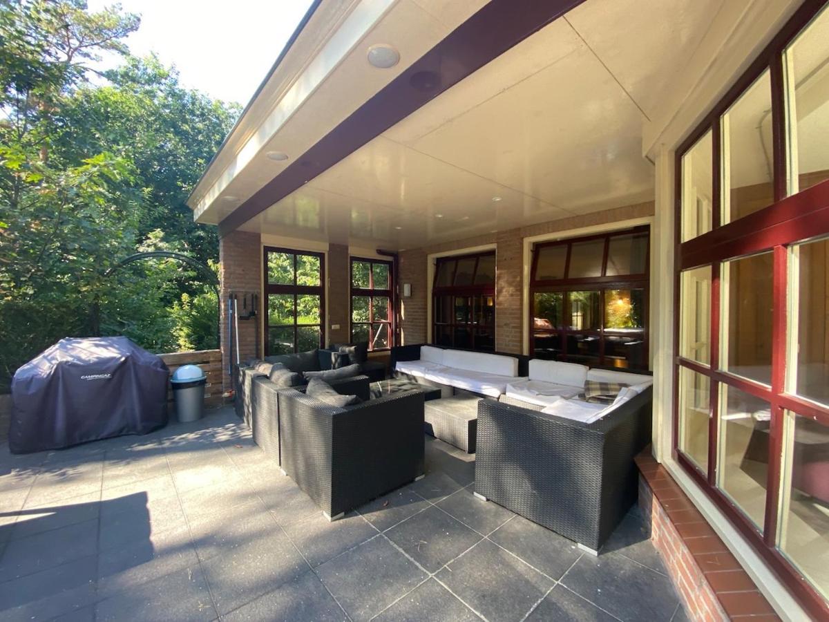 Sjieke Gezellige Villa In Het Bos Lieshout Exteriör bild